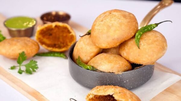 Kachori(কচুরি)